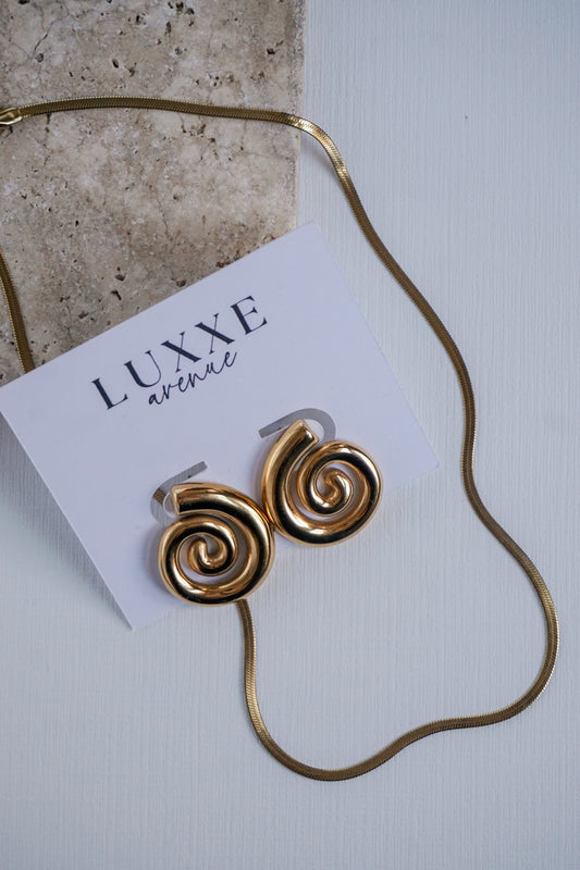 Mila Herringbone Necklace
